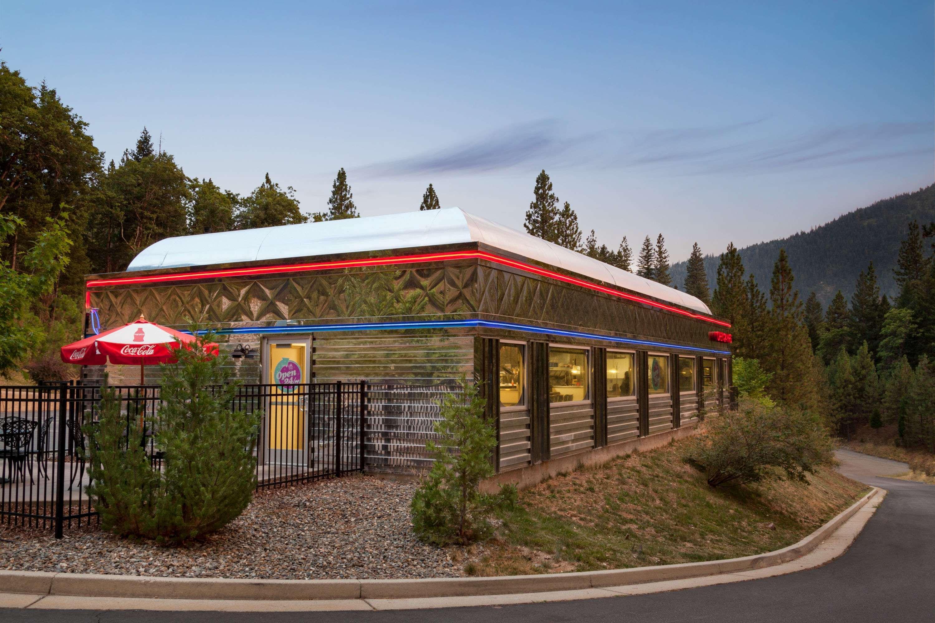 Travelodge By Wyndham Dunsmuir Luaran gambar